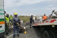 Las autoridades realizaron levantamiento de cadáver y atención primaria de los heridos 