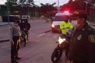 Las sanciones fueron impuestas por no cumplir la norma con relación a toques de queda, ley seca, el no uso de tapabocas y aglomeraciónes