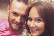 Conor McGregor y  Dee Devlin