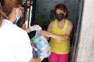 El contrato fue suscrito con la Corporación para Nuestra Colombia, el cual tenía como objeto el suministro de seis mil kits de mercado