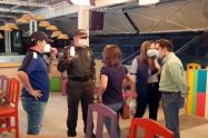 Imagen de referencia de bares-Policía Metropolitana- Inspección 