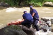 Hallaron hombre muerto y desnudo en el río Combeima