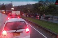 Trancón por cierres viales