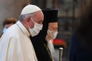 Papa Francisco con tapabocas