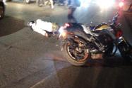 Choque múltiple de motociclistas dejó tres conductores lesionados en inmediaciones del puente del Topacio