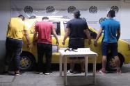 Capturaron cuatro sujetos armados en un taxi sobre la vía Carmen de Apicalá – Melgar