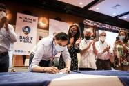 Firman plan piloto para la formalización de comerciantes en Ibagué