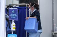 Comenzó la vacunación contra la covid-19 en Bogotá