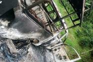 Incineran vehículo de transporte público en zona rural de Neiva 