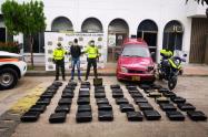 ¡Vuelve y juega! Incautan 256 kilos de marihuana en vías del Guamo