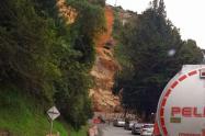 CAÍDA DE ROCAS EN LA LÍNEA