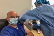 Vacunación del personal salud en Antioquia.