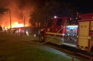 Cinco viviendas afectadas tras incendio estructural en el barrio Brisas del Combeima