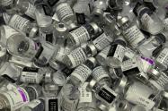 Vacunas contra covid-19 - vacunas de Pfizer y AstraZeneca
