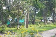 ¡Ojo! En frente de un CAI móvil de la Policía están invadiendo gigantesco lote, ubicado en la tercera etapa de la Ciudadela Bolívar