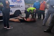 Mujer intentó lanzarse del Puente de la Variante en Ibagué
