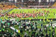 Pelea de hinchas en El Campín