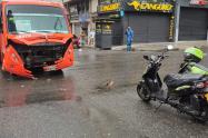 Una motociclista fue arrollada por buseta en la 17 con 3ª en Ibagué