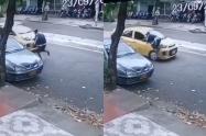 Hombre se le lanzó a un taxi