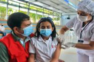 Vacunación sigue en los colegios de Ibagué 