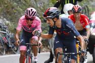 Egan Bernal y Daniel Martínez en el Giro de Italia 2021