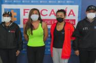 Madre e hija estafaron con falsos subsidios de vivienda a más de 500 personas de bajos recursos 