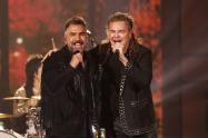 Maná y Alejandro Fernández cantan juntos en los Latin Grammy 2021