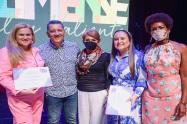 Mujeres graduadas