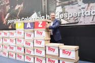 Roy Barreras entrega firmas para su candidatura