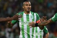 Le robaron la cadena de oro a Macnelly Torres en Medellín