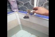 Sin agua en protecho salado en Ibagué 