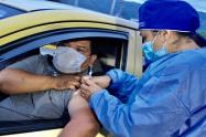 Vacunación en Carro para taxistas