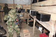 El megalaboratorio estaba compuesto por 6 estructuras rústicas 