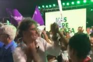Alejandro Gaviria Bailando