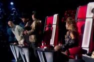 Tigres del norte discuten con Gloria Trevi