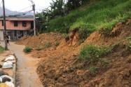 Sin soluciones por derrumbe 