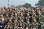 El general Eduardo Zapateiro esta participando descaradamente en política afirmó el senador 