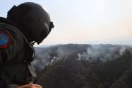 Fuerza Aérea Colombiana apoyó emergencia por incendio forestal en el municipio de Prado, Tolima