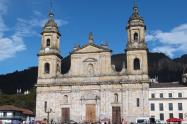 Arzobispo de Bogotá denuncia también las pintura  con mensajes violentos 