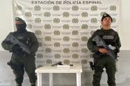 ¡Mano dura contra los menores delincuentes! En El Espinal aprehendieron dos menores, uno de ellos con arma de fuego