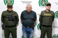 Tramitó préstamo bancario de 50 millones de pesos con huellas impresas en látex y cédula falsa 