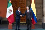 Presidente Gustavo Petro con su homólogo, Manuel López Obrador.