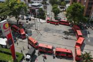 Bloqueo de busetas en la calle 37 con carrera Quinta de Ibagué