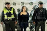Sorprendieron a alias ‘barbie’ robándose dos muñecas de un almacén de cadena en Ibagué
