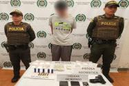 Se hizo el de las ‘gafas’ y lo cogieron armado ‘hasta los dientes’ en Fresno