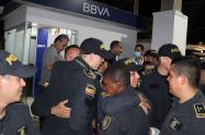 Policías liberados.