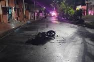 Falleció técnico eléctrico tras chocar la moto contra un poste en el barrio Pueblo Nuevo en Ibagué