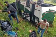 Vehículo se volcó en Caquetá.