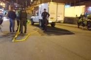 Ladrón le disparó por error a su cómplice y lo mató en pleno robo en el centro de Medellín 