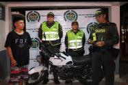 En una rápida reacción la policía le recuperó la moto a un hombre que se la acaban de robar en Vasconia